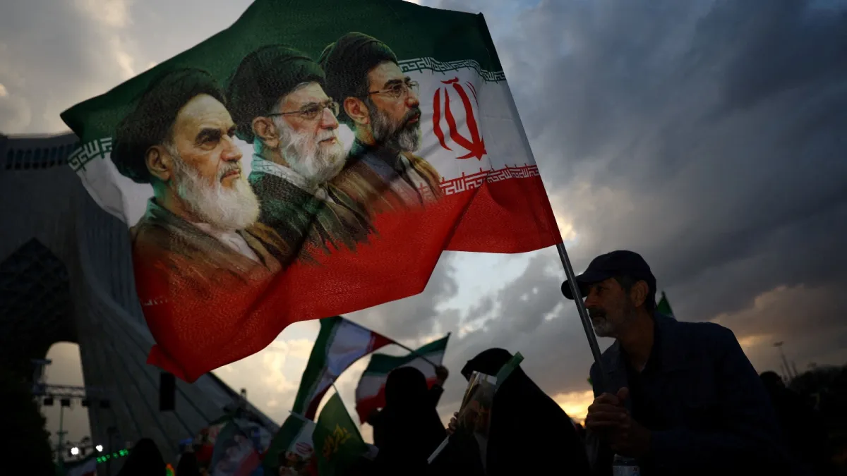 Iran Kirim Tanggapan atas Proposal Perdamaian AS Melalui Mediator Pakistan