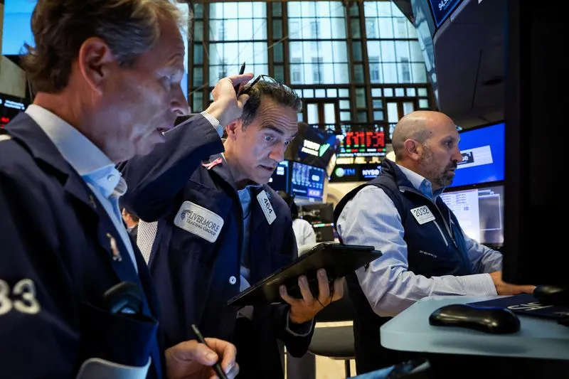 Saham AS Cetak Rekor Jelang Pertemuan Trump-Xi, Minyak Melonjak di Tengah Kebuntuan AS-Iran