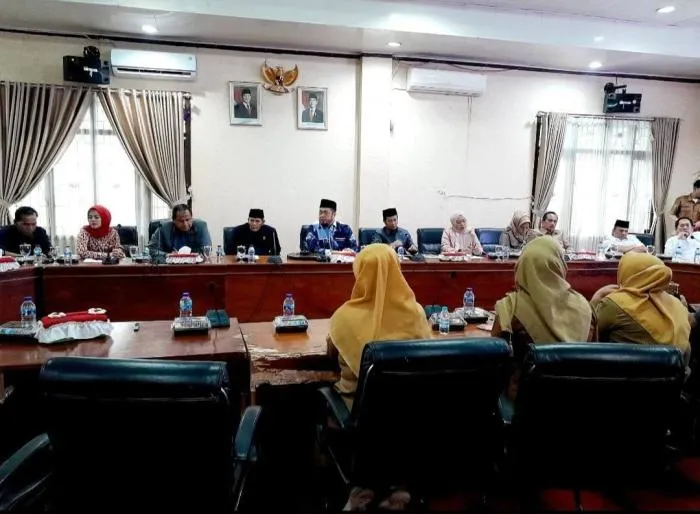 Banggar DPRD dan TAPD Kota Bengkulu Bahas Raperda Pertanggungjawaban APBD 2025