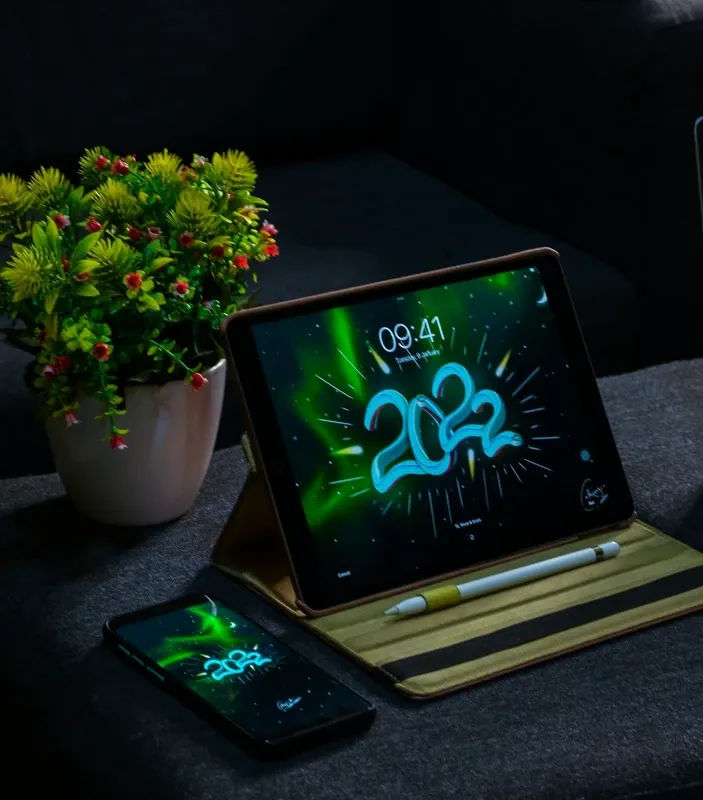 9 Gadget Produktivitas Kerja 2026: Dari Laptop AI hingga SSD Biometrik