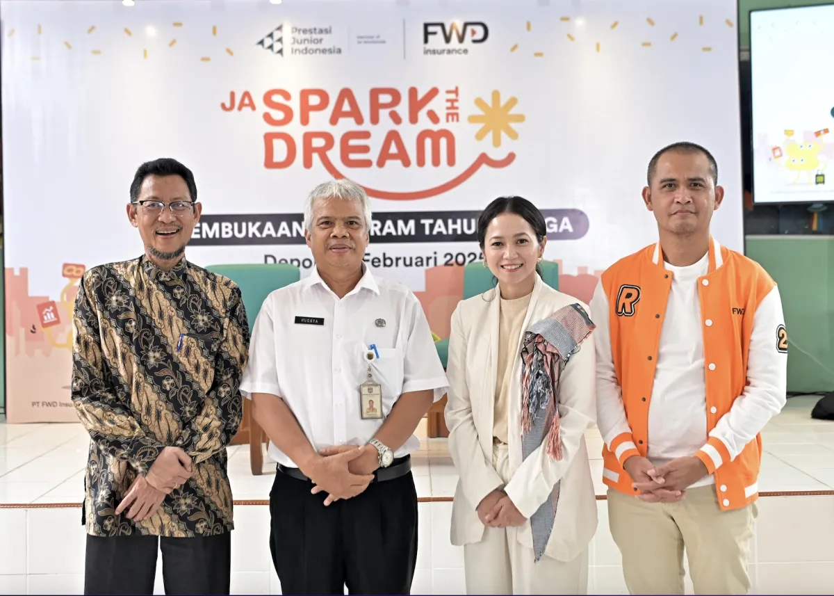 FWD Insurance dan Prestasi Junior Indonesia Perluas Program Literasi Keuangan untuk Pelajar SMP