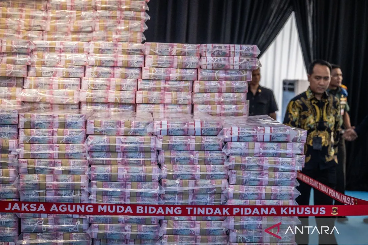 Cek Fakta: Foto Temuan Uang Rp251 Miliar di Balik Dinding Ternyata dari Penggerebekan di Irak, Bukan Indonesia