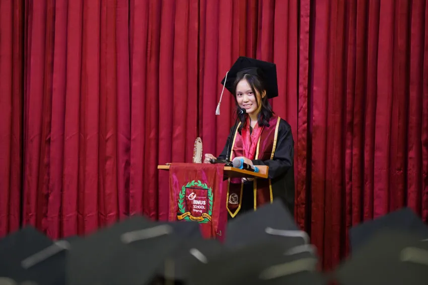 Kayla Raih Hibah Global Youth Action Fund untuk Riset Perban Ramah Lingkungan Berbasis Selulosa