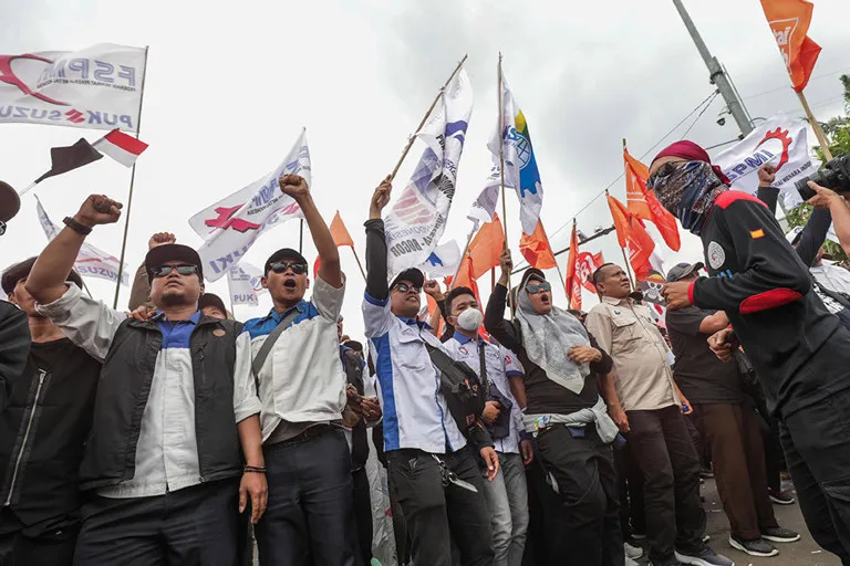 Mencari Titik Temu RUU Ketenagakerjaan: Kesejahteraan Buruh dan Keberlanjutan Usaha