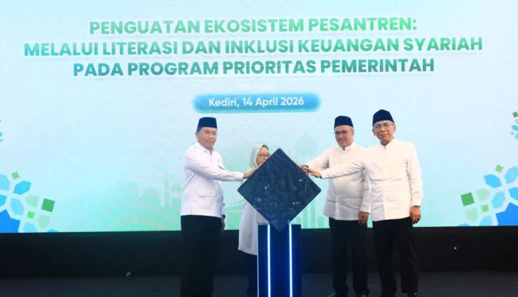 OJK Dorong Literasi dan Akses Keuangan Syariah Lewat Penguatan Ekosistem Pesantren di Kediri