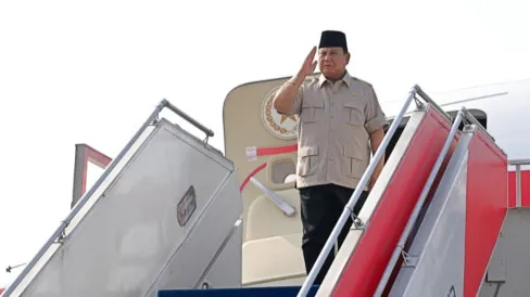 Prabowo Bertolak ke Cebu untuk Hadiri KTT ke-48 ASEAN di Tengah Tekanan Geopolitik dan Isu Energi