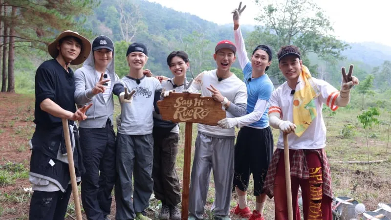 Konser Dadakan “Say Hi Brilliantly” di Jantung Hutan Kon Ka Kinh Menutup Perjalanan Tiga Hari