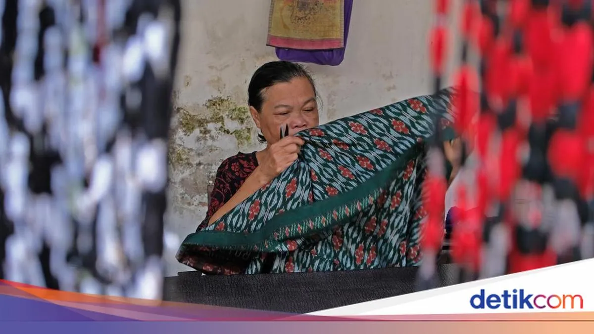 Konflik Timur Tengah Tekan Permintaan Sarung Goyor, Perajin Magelang Terdampak