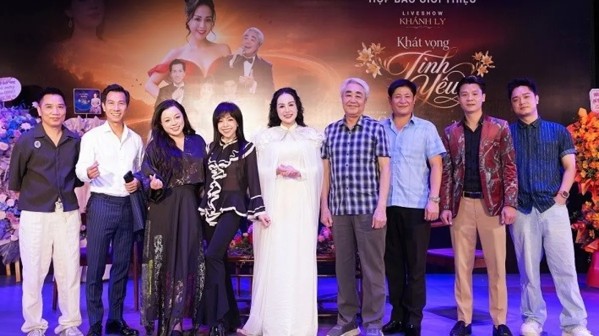 Pertunjukan “Aspirasi untuk Cinta” di Hanoi Angkat Kisah Sungai, Penghormatan bagi Para Martir, dan Jejak Musik Rusia