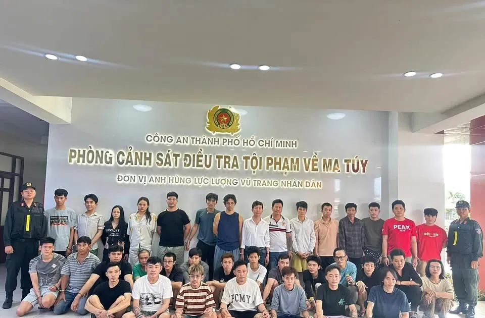 Polisi di Media Sosial: Upaya “Sedekat dengan Rakyat” lewat Komunikasi Digital dan Edukasi Hukum