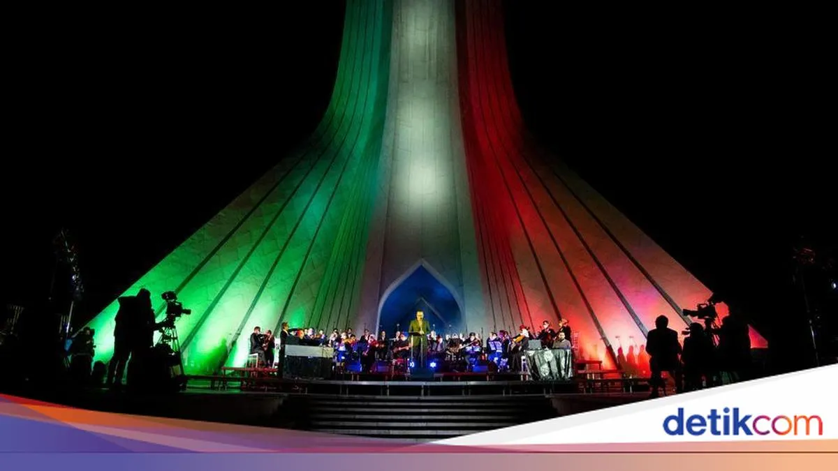 Saat Nada Menjadi Bahasa Politik: Kepulangan Musisi Iran, Kontrol Negara, dan Perlawanan yang Bernyanyi