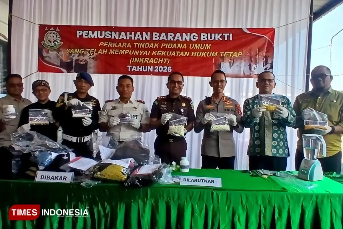 Kejari Kota Banjar Musnahkan Barang Bukti 19 Perkara Inkrah, Tekankan Transparansi Penegakan Hukum