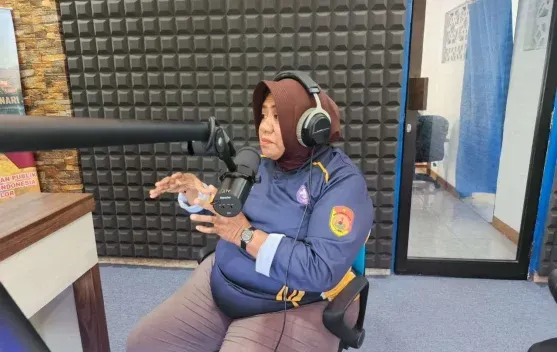 Kepala Desa Adang Buom Tekankan Transparansi Dana Desa untuk Perkuat Budaya Antikorupsi