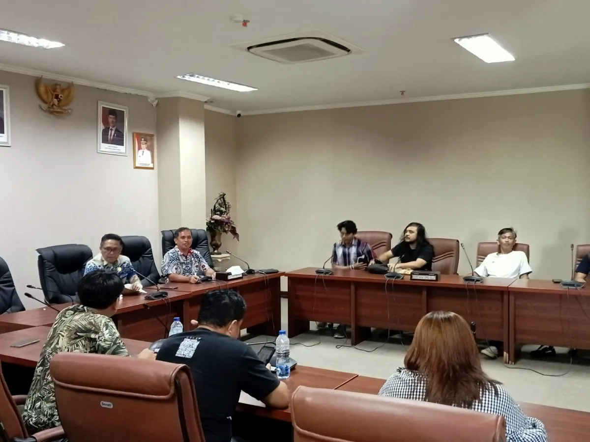 Sekwan DPRD Sulut Niklas Silangen Gelar Syukuran Bersama Wartawan, Tegaskan Keterbukaan terhadap Masukan