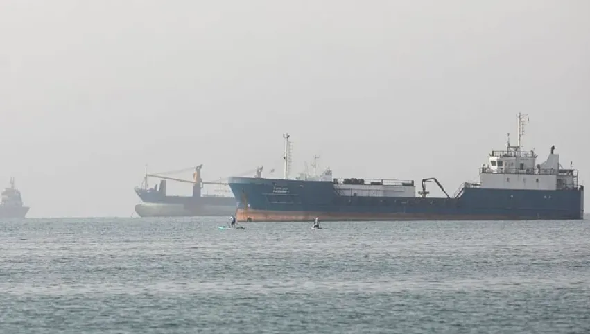 Tanker minyak di Selat Hormuz.