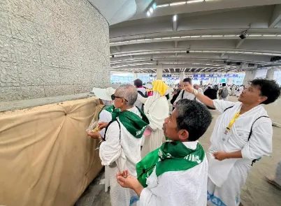 Rasa Haru Rieke Diah Pitaloka Lihat Jemaah Haji Indonesia Tetap Kuat Lempar Jumrah