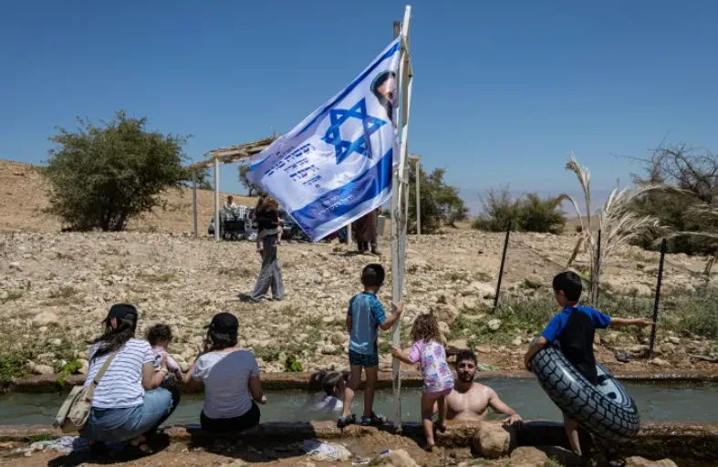 Uni Eropa Menjatuhkan Sanksi Kepada Pemukim Yahudi Israel 'Ekstremis' di Tepi Barat yang Diduduki