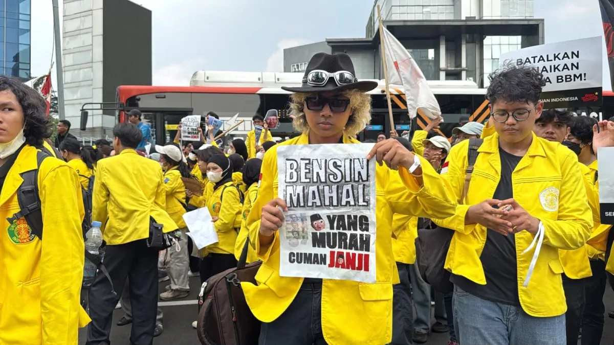 Demonstrasi mahasiswa UI.