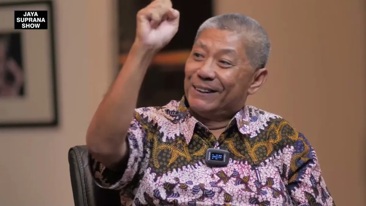 Hendrajit, pengkaji geopolitik, guru kelana, dan wartawan freelance.