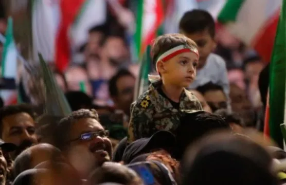 Para pendukung tim nasional Iran.
