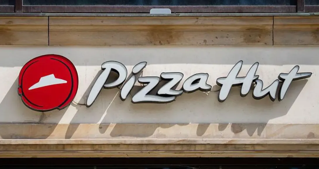 Gerai Pizza Hut.