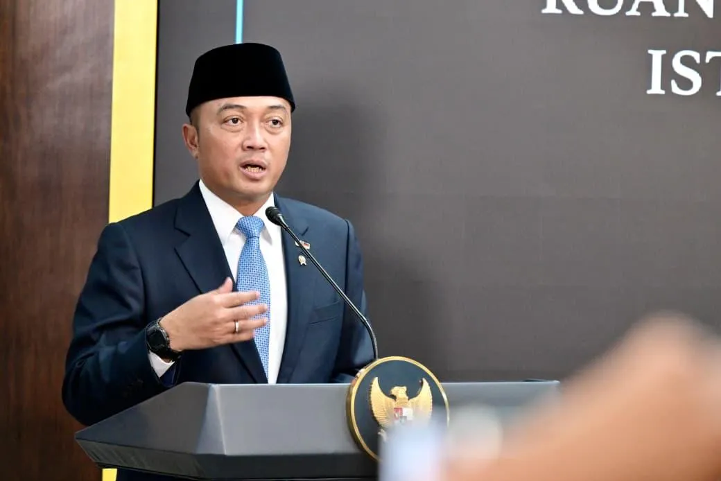 Menteri Sekretaris Negara Prasetyo Hadi dalam keterangan persnya di kompleks Istana Kepresidenan Jakarta, Senin (15/06/2026).