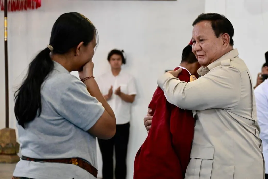 Presiden Prabowo Subianto menanggapi kisah inspiratif salah seorang siswa bernama Bagus.