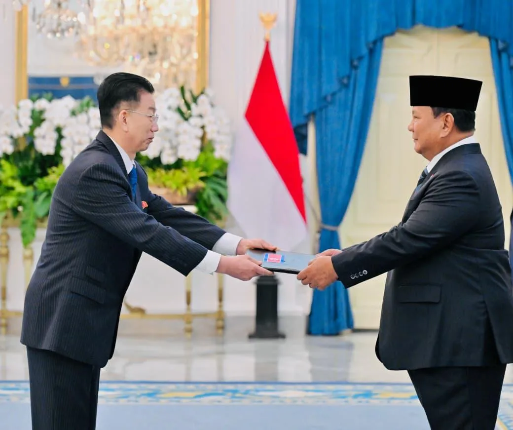 Presiden Prabowo Subianto menerima surat kepercayaan dari sembilan Duta Besar Luar Biasa dan Berkuasa Penuh (LBBP).