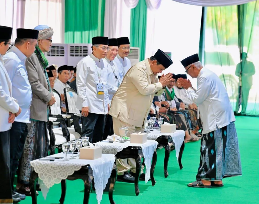 Presiden Prabowo Subianto bersilaturahmi dengan para ulama.