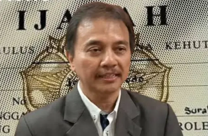 Roy Suryo Notodiprojo.
