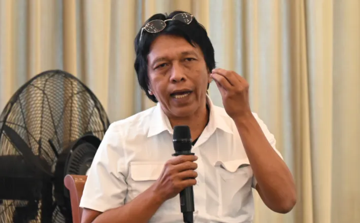 Wakil Ketua Badan Aspirasi Masyarakat (BAM) DPR RI Adian Napitupulu dalam Festival Aspirasi BAM DPR RI bertema Kopi sebagai Tanaman Pangan, Konservasi, dan Industri di Bandung, Jawa Barat.