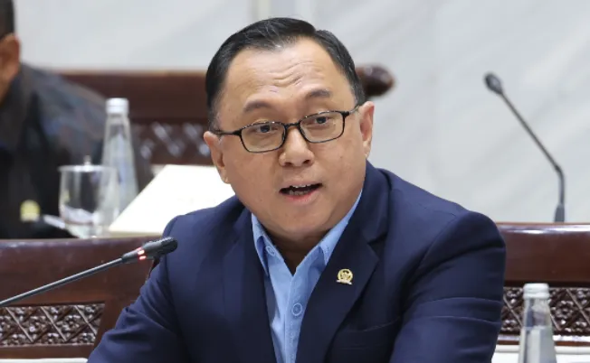 Anggota Komisi XI DPR RI Marwan Cik Asan dalam RDPU Panitia Kerja (Panja) RUU tentang Pusat Finansial Internasional Indonesia (PFII).