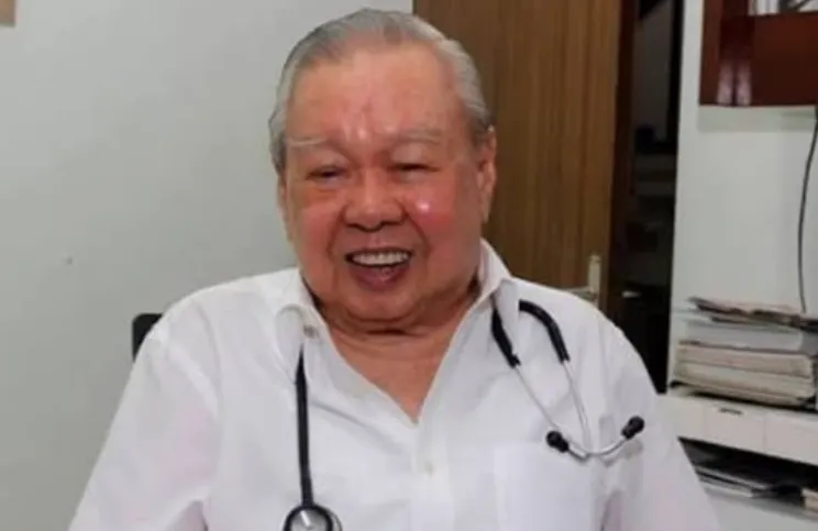 Dokter Lo Hok Sek.