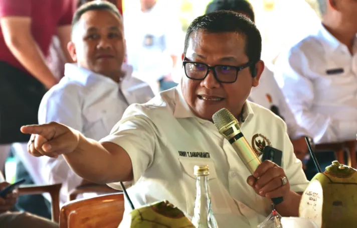 Anggota Komisi IV DPR RI Sonny T. Danaparamita.