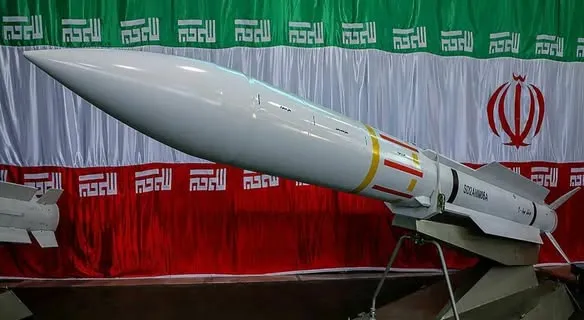 Ilustrasi rudal Iran.