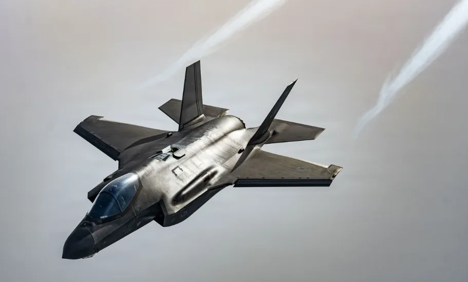 Pesawat jet tempur F-35.