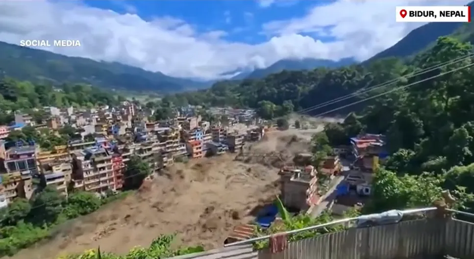 Rekaman bencana banjir yang melanda Nepal.