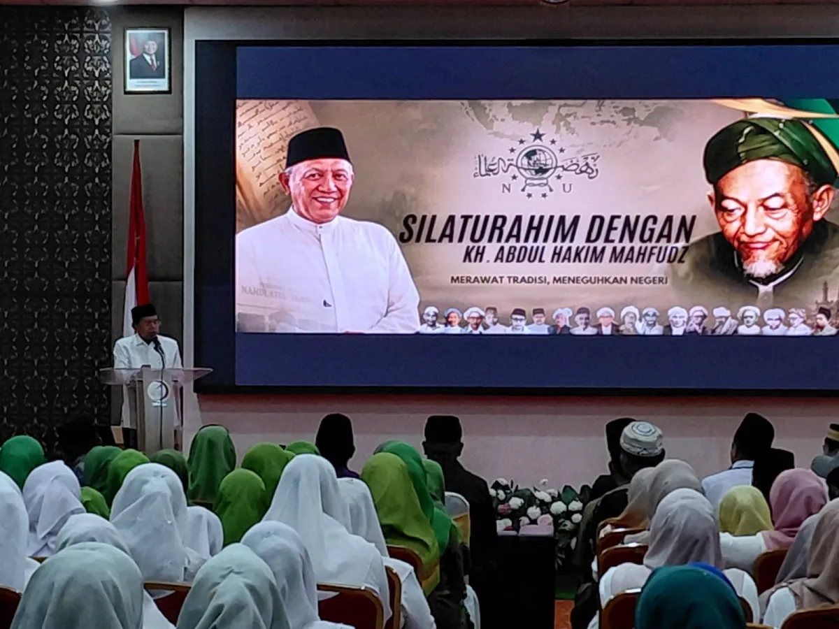Silaturahmi Gus Kikin dengan KH Abdul Hakim Mahfudz dengan warga nahdiyin di Sumatera Barat.