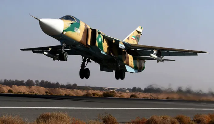 Pesawat Sukhoi Su-24 milik AU Iran.