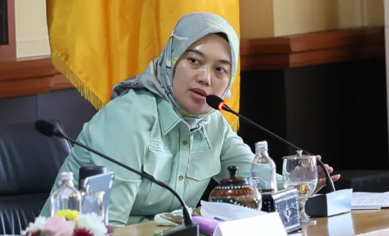 Wakil Ketua Komisi VII DPR RI Chusnunia Chalim, saat memimpin pertemuan Komisi VII DPR RI dengan Gubernur NTB beserta jajaran mitra kerja Komisi VII DPR RI di Kantor Gubernur NTB, Kota Mataram, Selasa petang (11/8/2026).