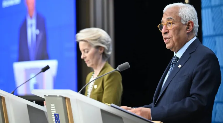 Presiden Dewan Eropa Antonio Costa dan Presiden Komisi Eropa Ursula von der Leyen (kiri) menggelar konferensi pers bersama di Brussels, Belgia, pada 20 Maret 2025.