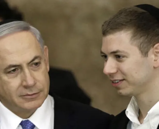 PM Israel Benjamin Netanyahu dan putranya Yair.