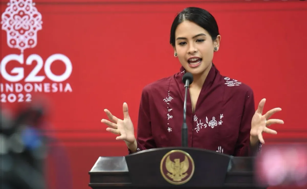 Maudy Ayunda.