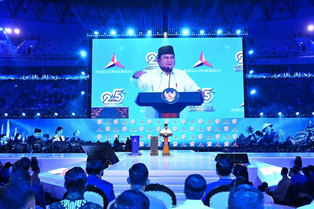 Presiden Prabowo memberi sambutan.