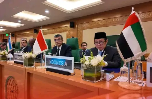 Delegasi Indonesia dalam Konferensi Tingkat Menteri (KTM) Luar Biasa Organisasi Kerja Sama Islam (OKI) di Jeddah, Arab Saudi.