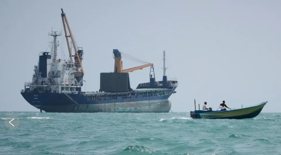 Kapal di Selat Hormuz.