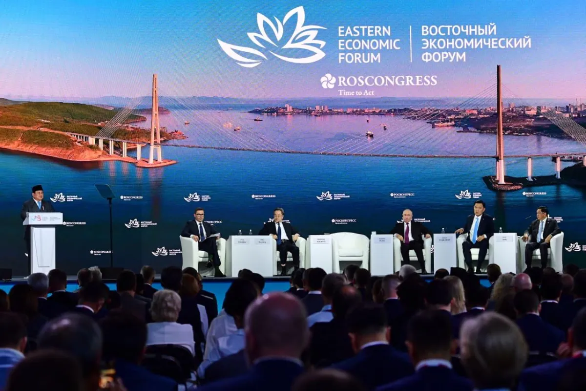 Prabowo Subianto menghadiri Eastern Economic Forum (EEF) ke-11 di Far Eastern Federal University (FEFU), Vladivostok.