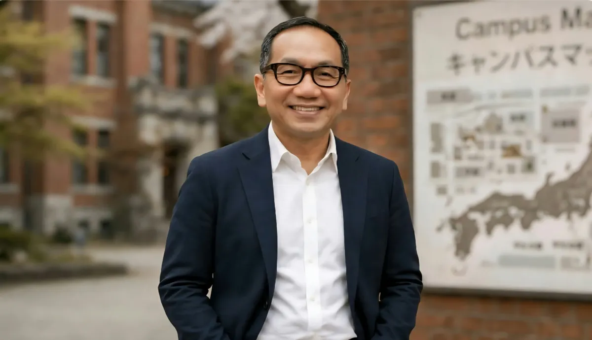 Kolier L. Haryanto, Pendiri Peace Café.
