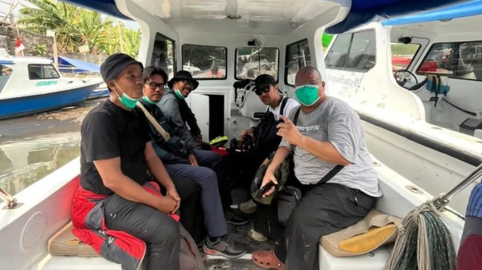 Rombongan jurnalis yang berangkat dengan speed boat (Foto: Istimewa).