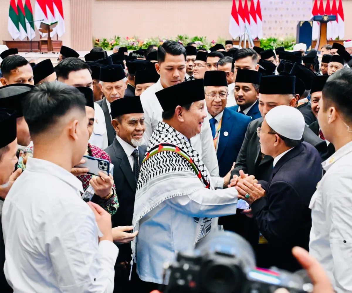Presiden Prabowo beramah tamah dengan alumni Gontor.